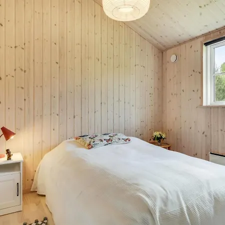 Semesterbostad Finwith - 1-5km From The Sea In Lolland- Falster And Mon By Interhome *